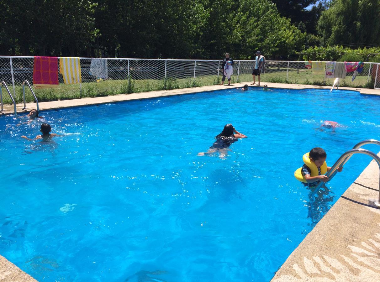 Camping & Hospedaje Rio Laja El Manzano  Eksteriør bilde