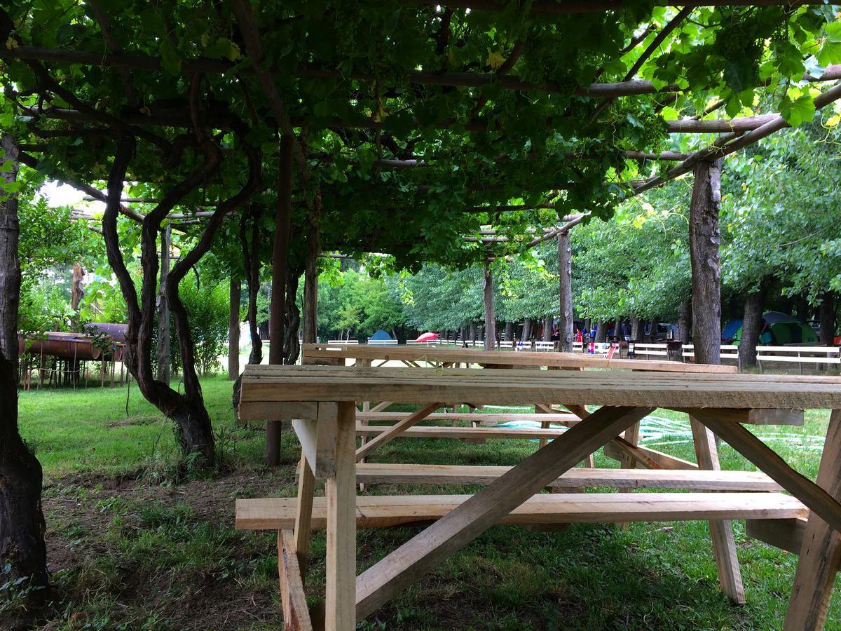 Camping & Hospedaje Rio Laja El Manzano  Eksteriør bilde