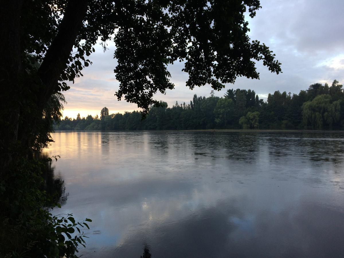 Camping & Hospedaje Rio Laja El Manzano  Eksteriør bilde