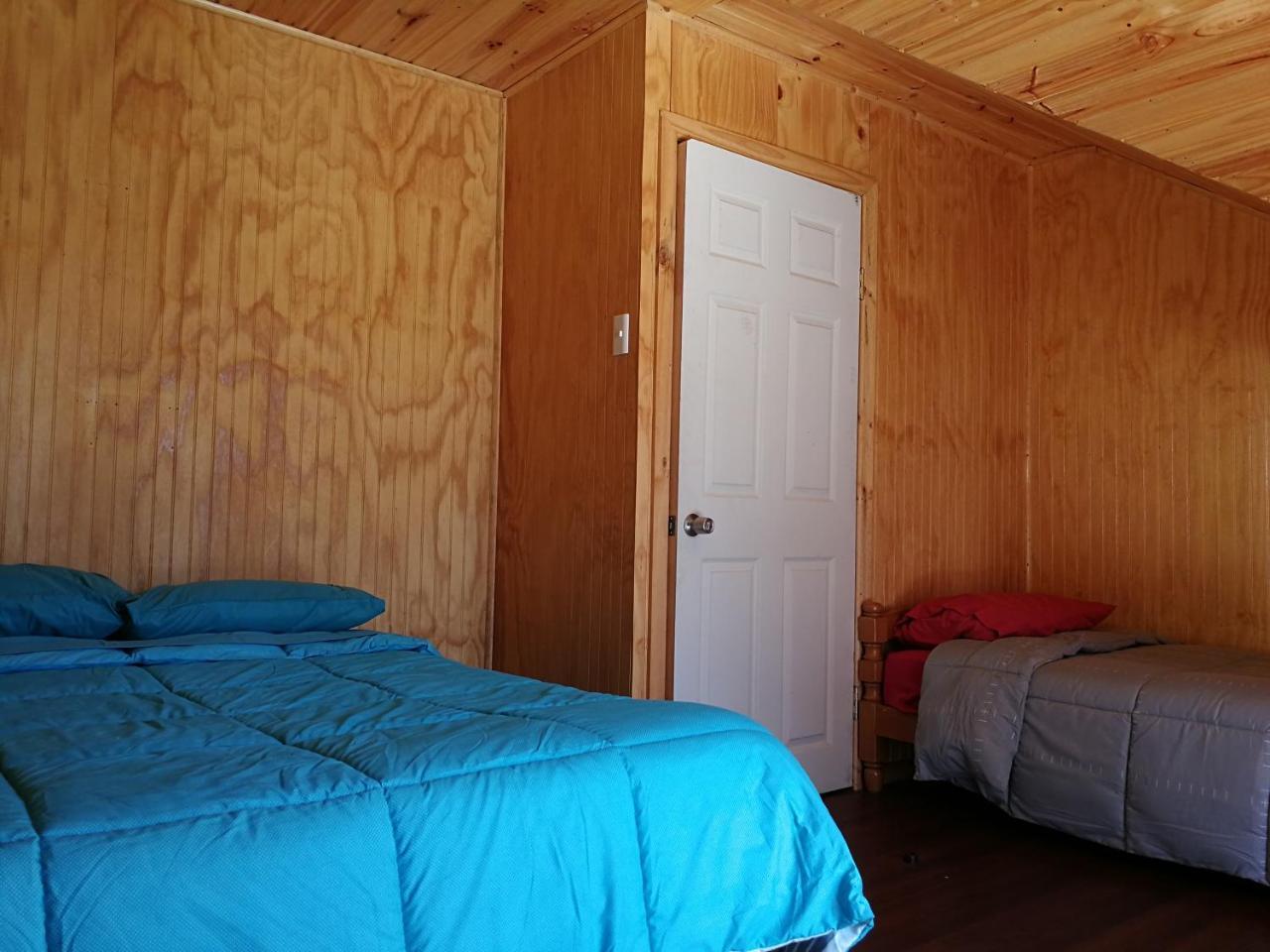 Camping & Hospedaje Rio Laja El Manzano  Eksteriør bilde